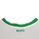 Camisa Newcastle United III 22/23 Castore - Branco e Verde